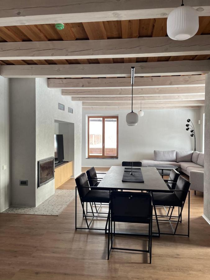Vila Prie Traku Petkeniskes Exteriér fotografie