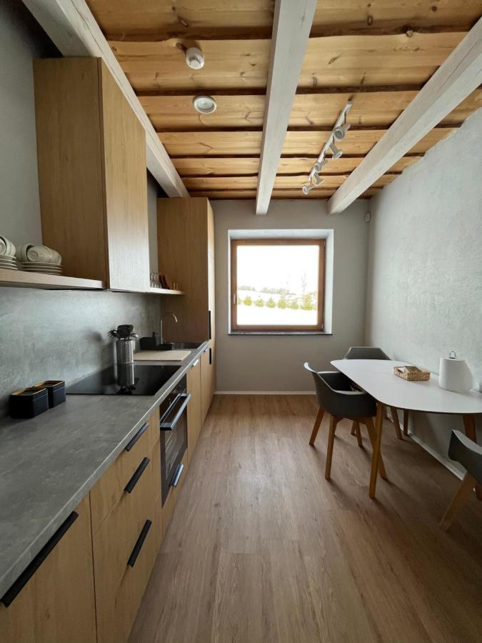 Vila Prie Traku Petkeniskes Exteriér fotografie