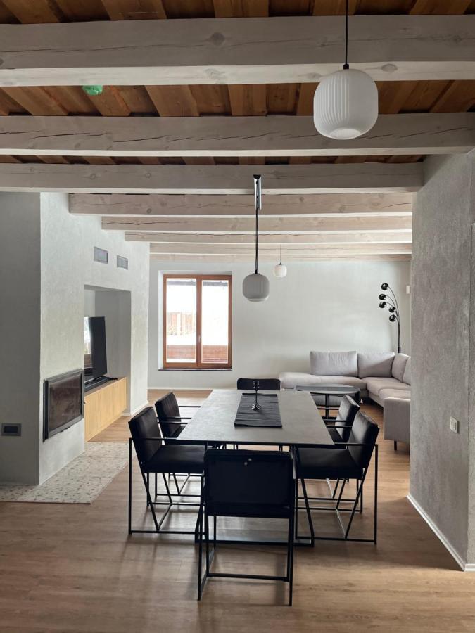 Vila Prie Traku Petkeniskes Exteriér fotografie
