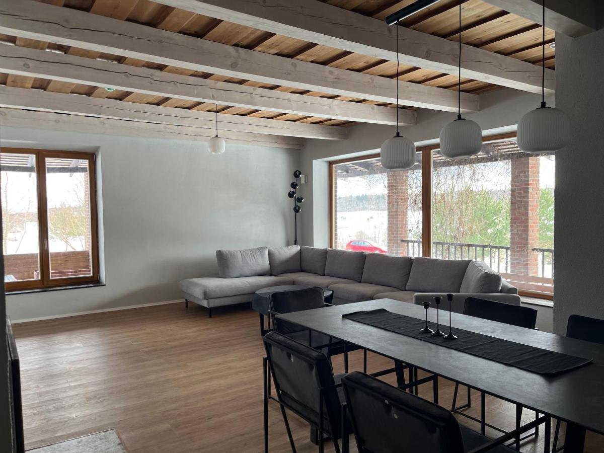 Vila Prie Traku Petkeniskes Exteriér fotografie