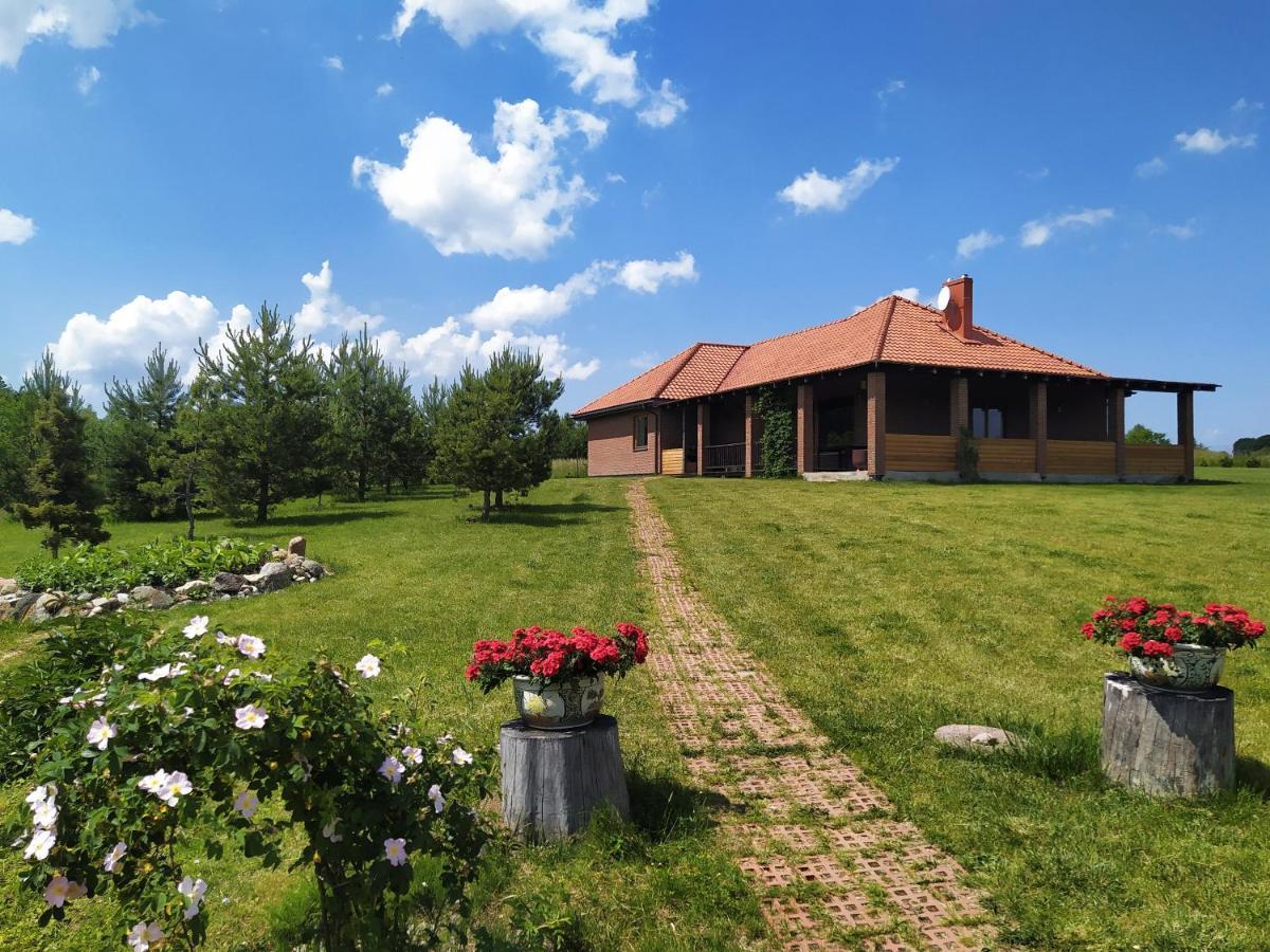 Vila Prie Traku Petkeniskes Exteriér fotografie